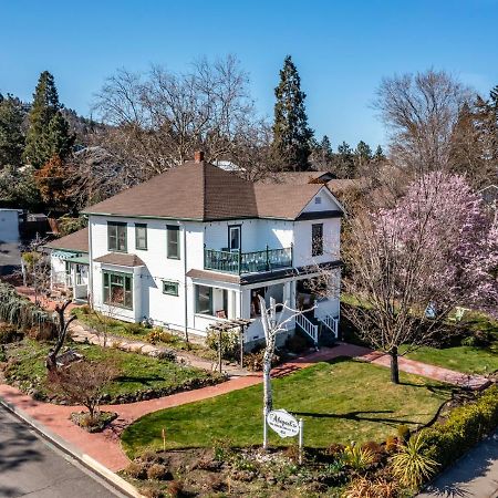 Abigail'S Bed And Breakfast Inn 阿什兰 外观 照片