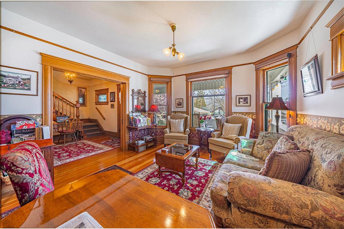 Abigail'S Bed And Breakfast Inn 阿什兰 外观 照片