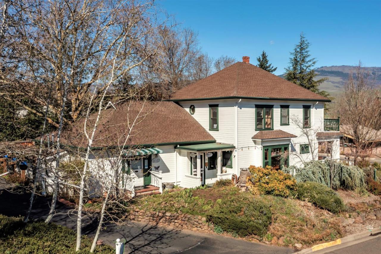 Abigail'S Bed And Breakfast Inn 阿什兰 外观 照片