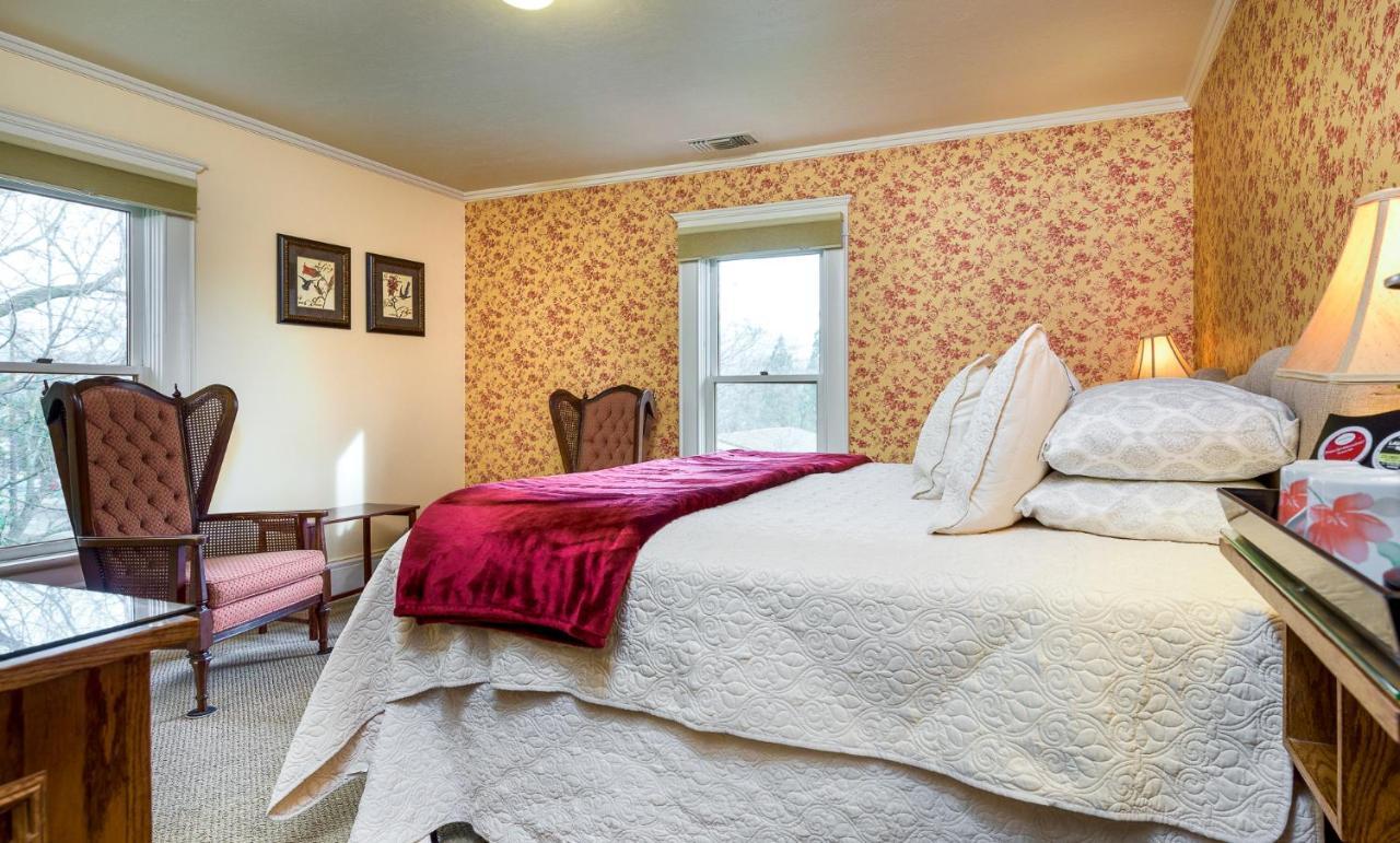 Abigail'S Bed And Breakfast Inn 阿什兰 外观 照片